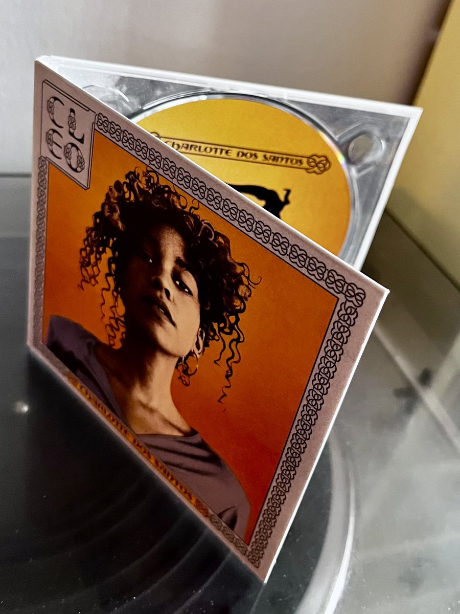 AnEarful tweet media