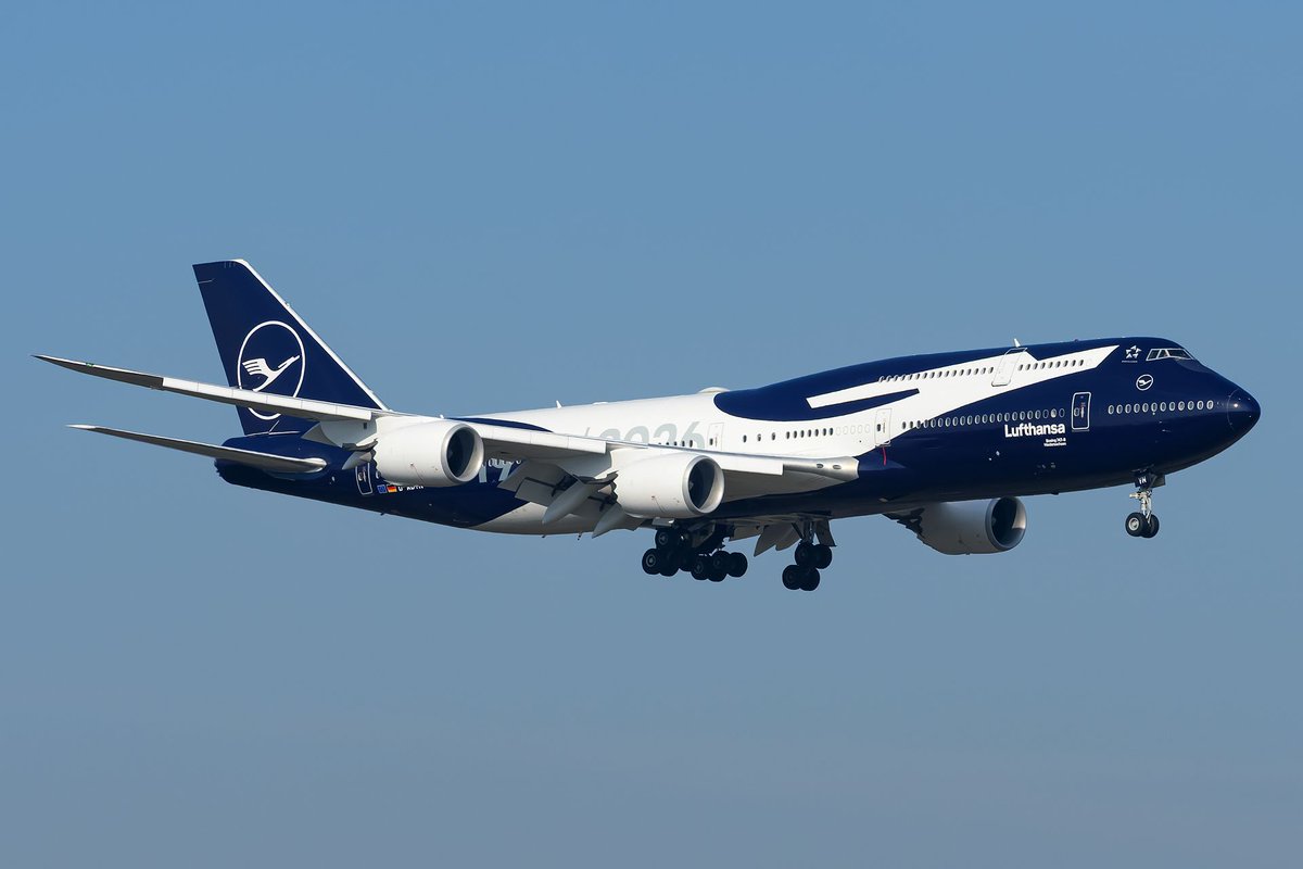 spotterguidenet's tweet photo. @lufthansa "100 years" @boeing748 special livery on final @frankfurtairport runway 07R
#lufthansa #100years #boeing #748 #queenoftheskies #frankfurtairport #eddf #spotterguide #avgeek #avporn
Copyright Julian M. 03-2026 https://t.co/6EBFm6eqSu