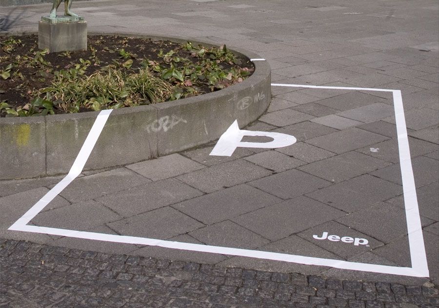 Quadratec's tweet image. Who remembers this clever @Jeep ad 😂 #Jeeplife #itsajeepthing #Jeepnation #Quadratec #Jeepmeme #jeepparking #jeeplove #jeepbeef #jeepad #offroading