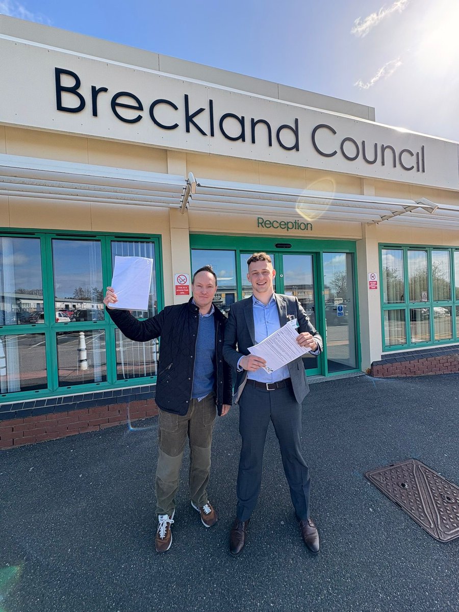 JadenLister's tweet image. Proud to have submitted our nomination papers for South West Norfolk 🇬🇧

Norfolk is at a crossroads. These next few years will define the future of our county and our country.

If you want real change, vote Reform on May 7. 

#VoteReformUK #Norfolk #SouthWestNorfolk