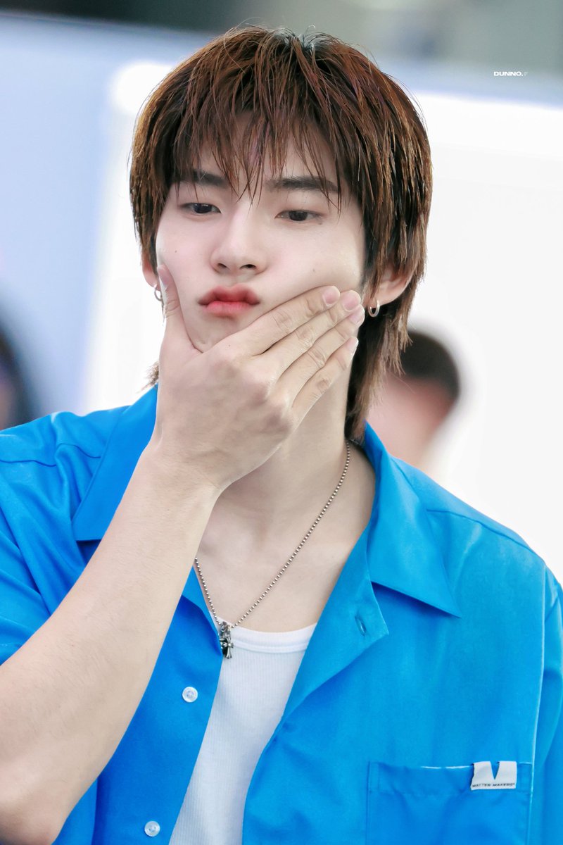 dunno • (slow.)🍀 tweet media