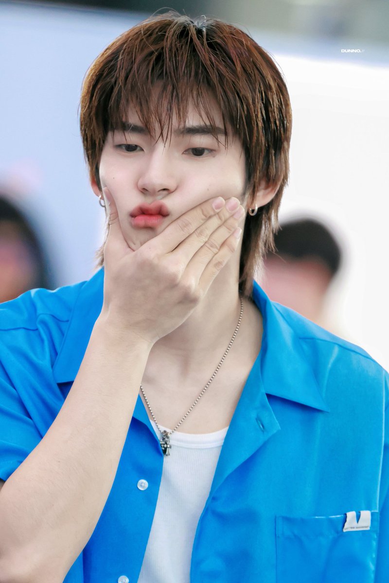 dunno • (slow.)🍀 tweet media