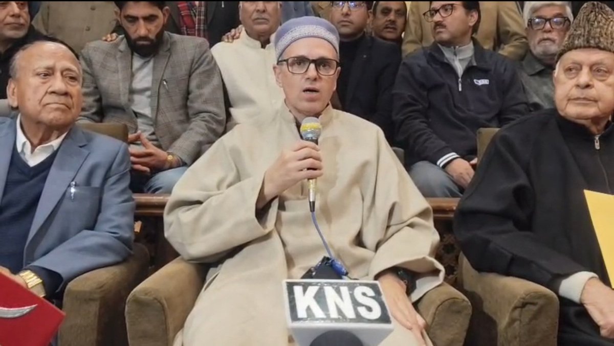 KNSKashmir's tweet image. #Announcement 

Regularisation of #dailywagers to begin this year:
CM J&amp;amp;K @OmarAbdullah 

@CM_JnK @JKNC_