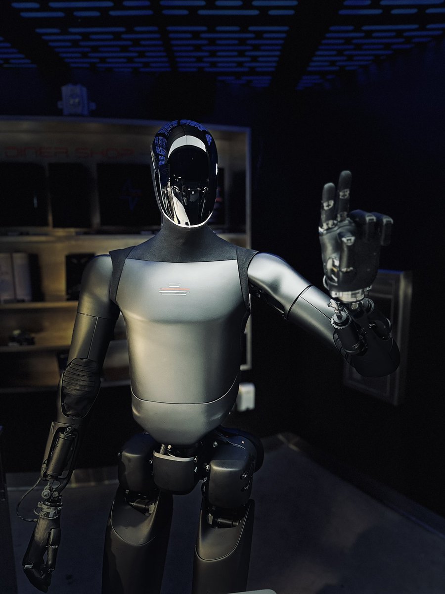 Tesla Optimus tweet media