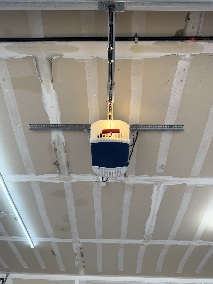 Tobi McHardy tweet media