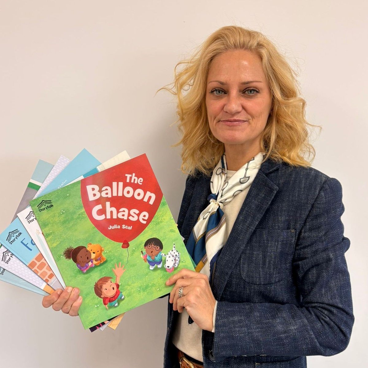 Collins International tweet media