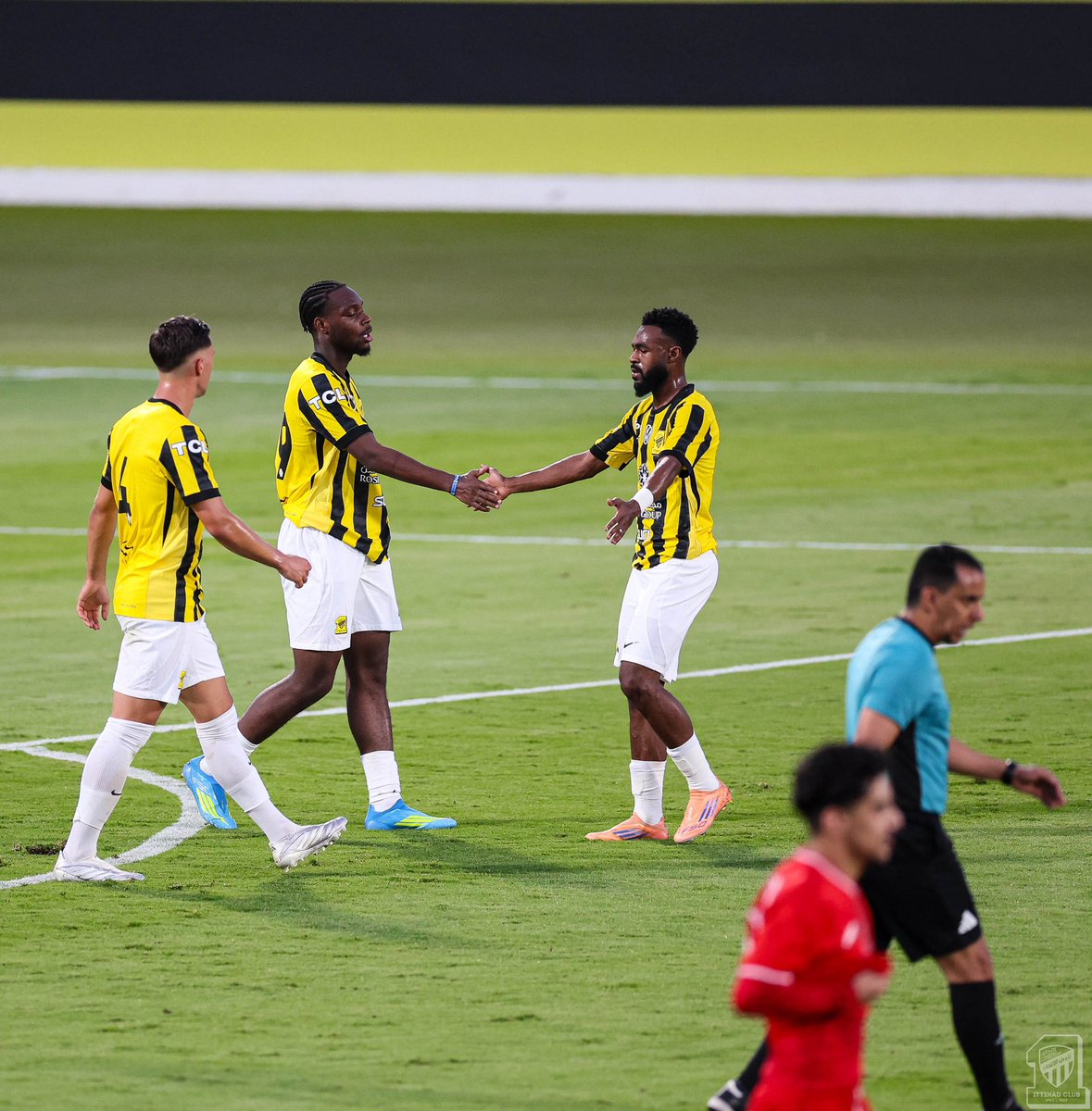 ITTI MANIA - اتي مانيا tweet media