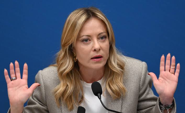 InfoGram tweet media