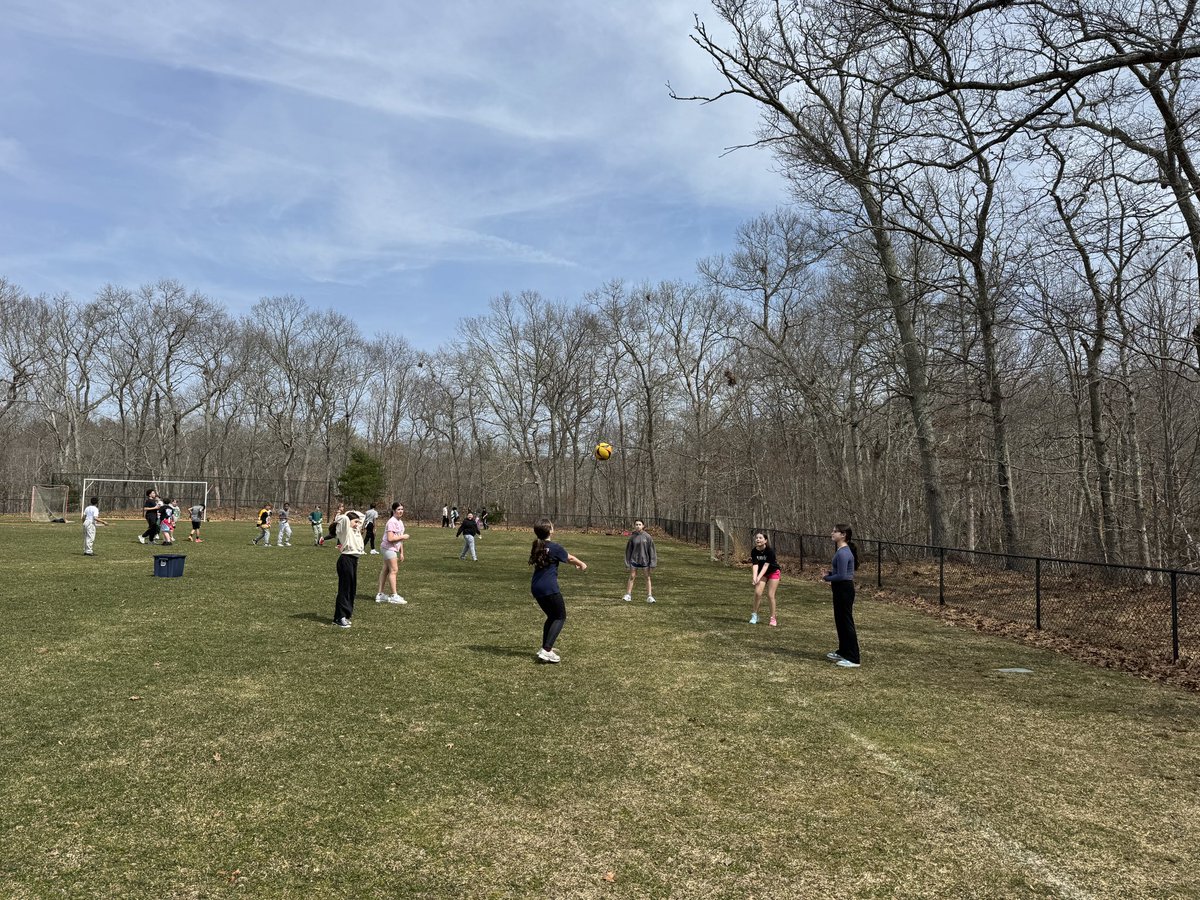 Ellie Roberts tweet media