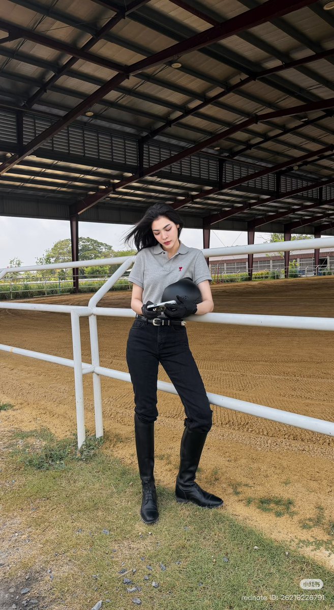 FayeAtom Pics tweet media