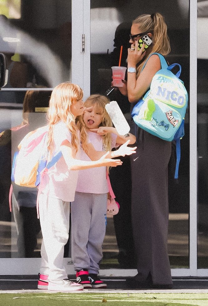 anna kournikova fan tweet media