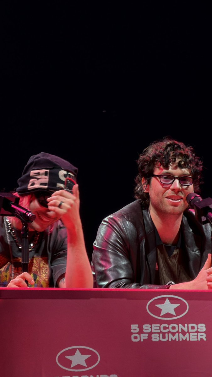 5SOS UPDATES ★ tweet media