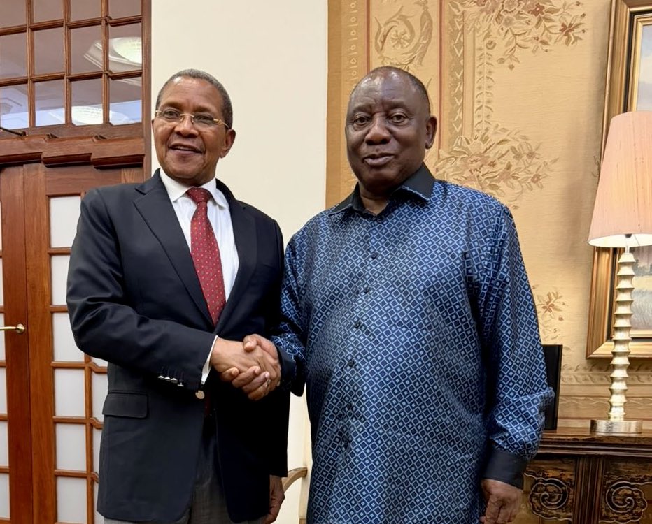 diplomacy_sa's tweet photo. President Ramaphosa Meets Former President Kikwete: SADC Elders Drive Regional Stability Agenda https://t.co/1tUGLdFZZ4 https://t.co/QF67c6FXtD
