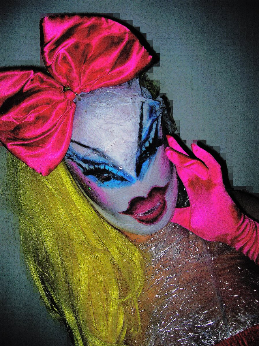 Poppet ★ tweet media