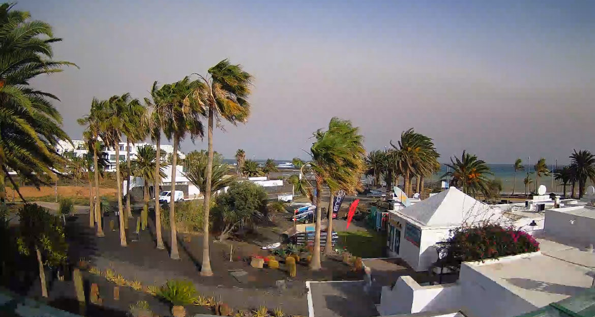 GCweather tweet media