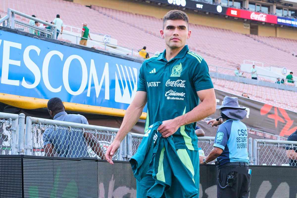 Julio Saucedo ®️ tweet media