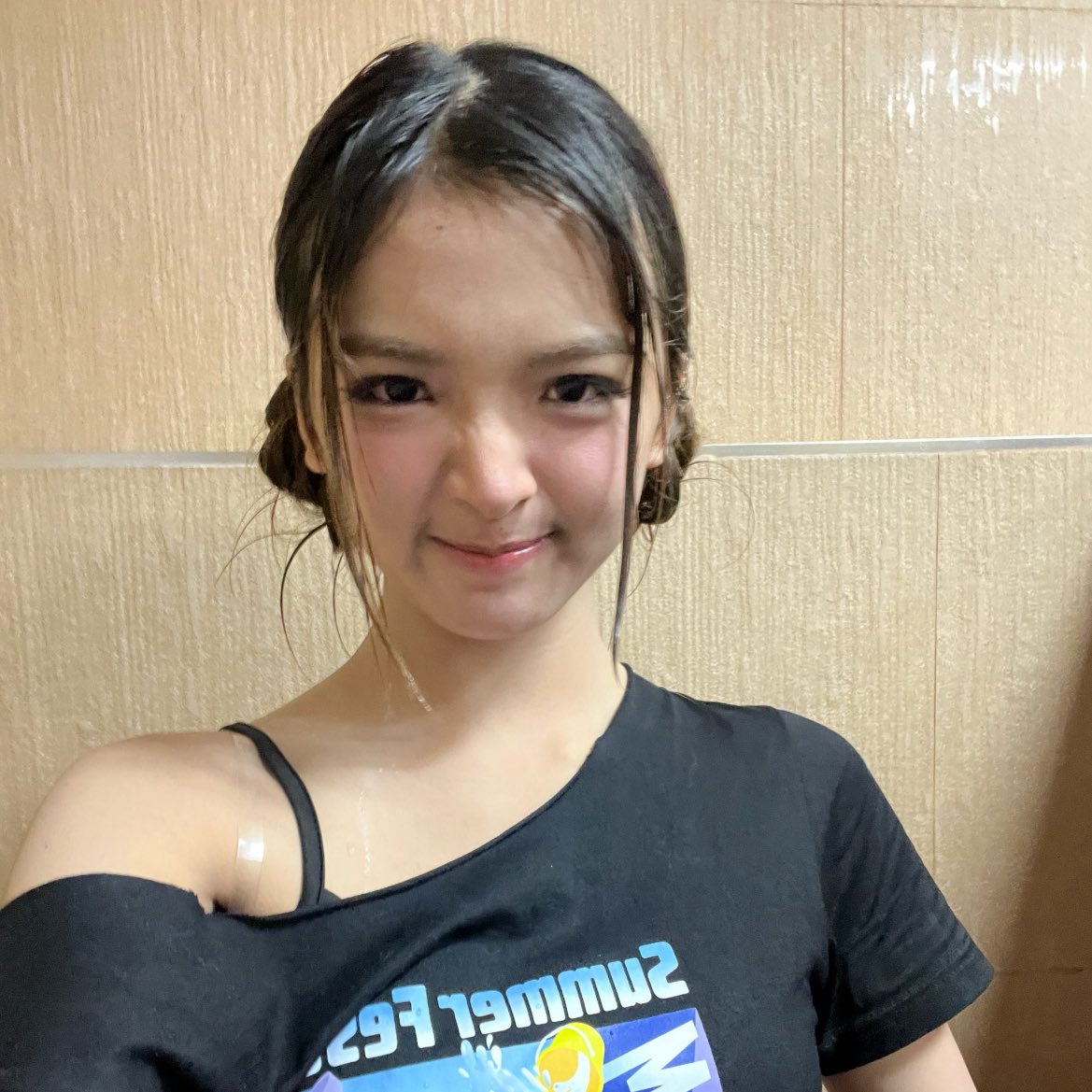 dearshida's tweet image. รูปนี้เหมือนหมูเด้ง :333