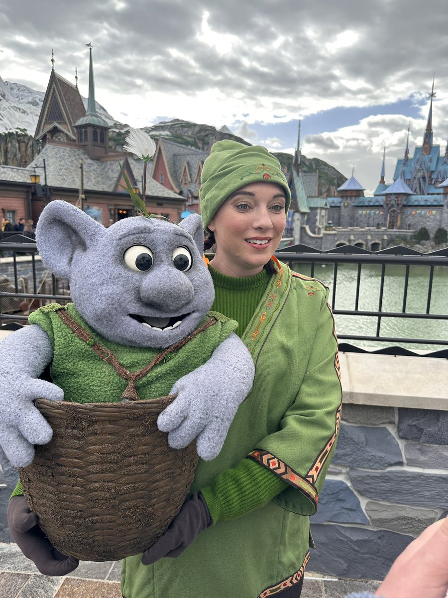 PixiedustDLP's tweet image. Mossie is our favorite at World of Frozen in Disney Adventure World - Disneyland Paris

#disneyadventureworld #DLPLIVE #disneylandparis #paris #WorldOfFrozen