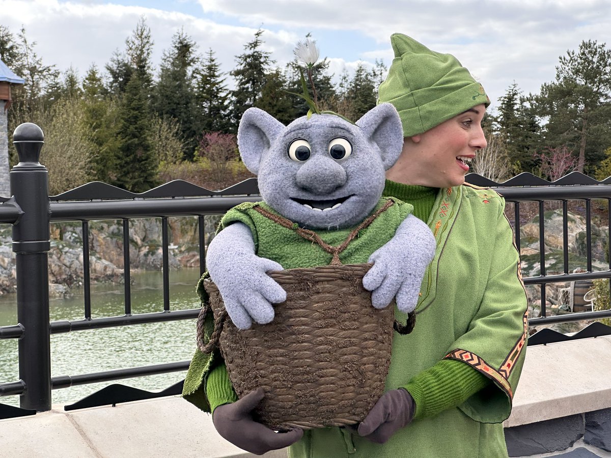 PixiedustDLP's tweet image. Mossie is our favorite at World of Frozen in Disney Adventure World - Disneyland Paris

#disneyadventureworld #DLPLIVE #disneylandparis #paris #WorldOfFrozen