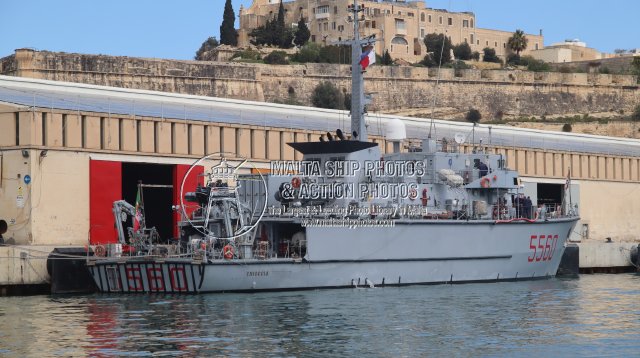 Shipguru's tweet photo. #marinamilitareitaliana #gaetaclass #minehunter #ITS_CHIOGGIA 5560 #berthed at #grandharbourmalta - 20.03.2026 - https://t.co/nfgboxc3g3 - NO PHOTOS can be used or manipulated without our permission @Gibdan1 @key2med @DramaWarship @WorldofWarships @WarshipPorn @Rich_Ships https://t.co/dkZbQvmJpG