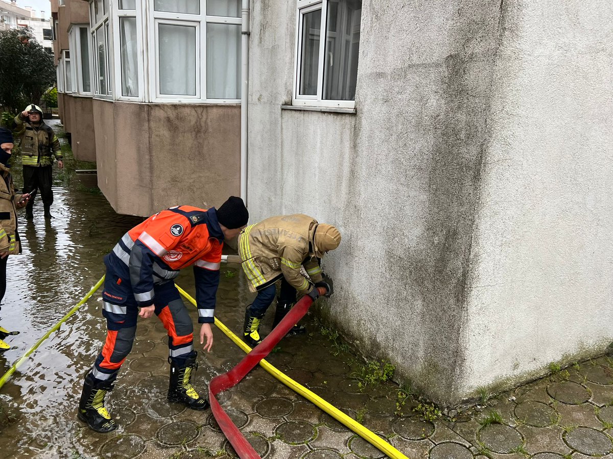 İstanbul İtfaiyesi tweet media