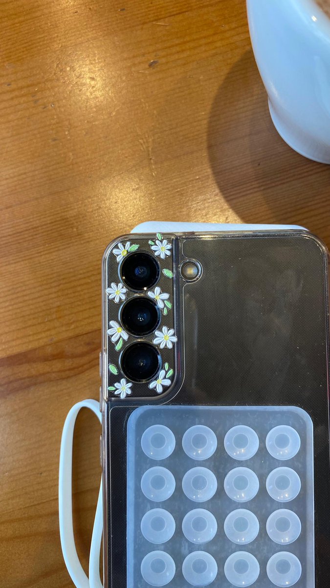 bıyıklı labne kuklası tweet media