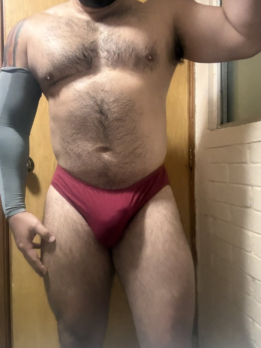 2 Machos tweet media