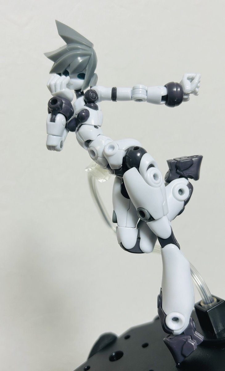 メルト tweet media