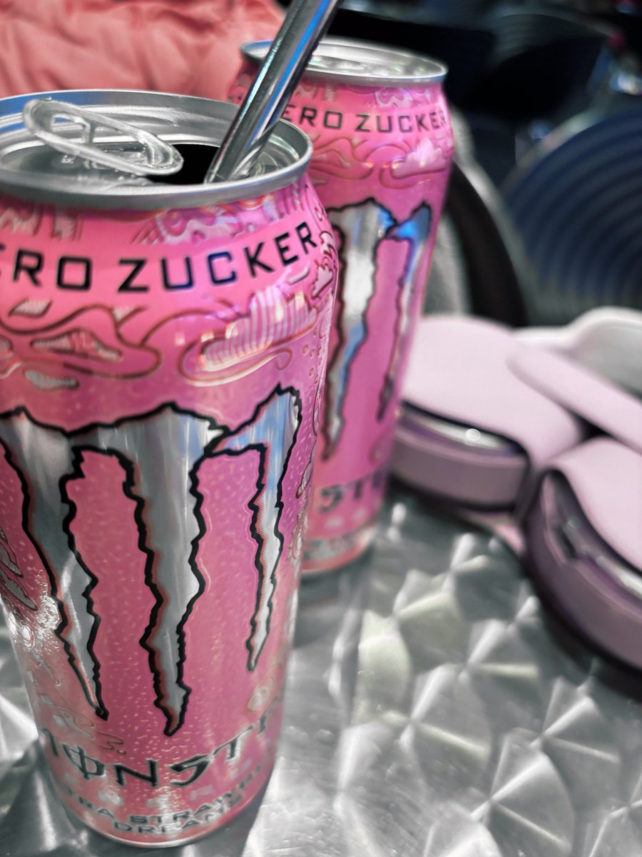 ᵇᵉᵇᵉ tweet media