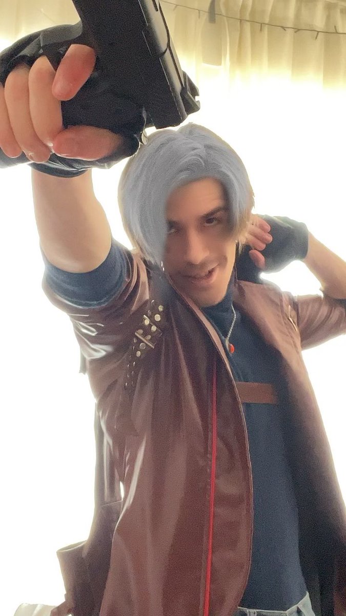 True_Maxissimo's tweet photo. Dante cosplay attempt #devilmaycry #dmc #dantedmc https://t.co/AAkrBzAI98