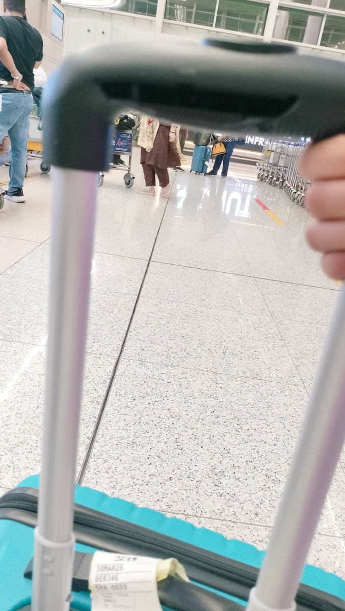 ShaivMom's tweet photo. Very poor experience today 30.03.2026 flying from Patna to Delhi in @IndiGo6E 
Checked in luggage was mishandled and the handle broke when it was delivered. Highly disappointed. https://t.co/0JaNzigbGB