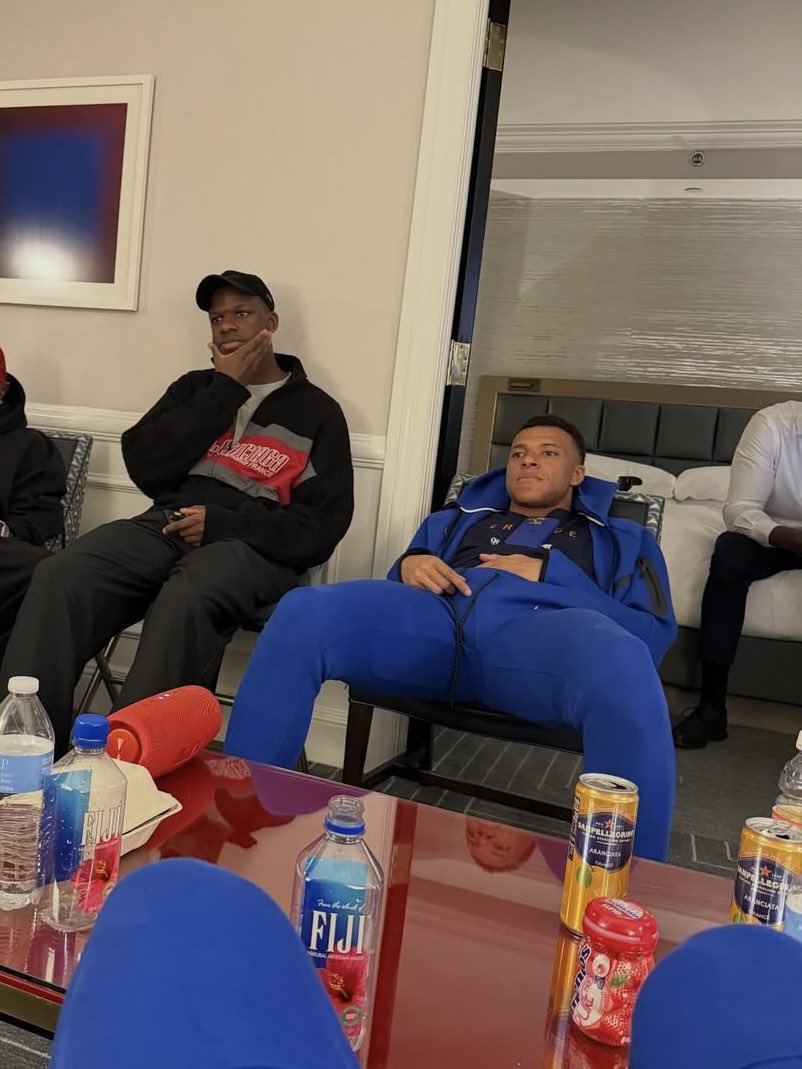 𝑳𝒐𝒓𝒓𝒂𝒚𝒏𝒆ᶜʳᶠ tweet media