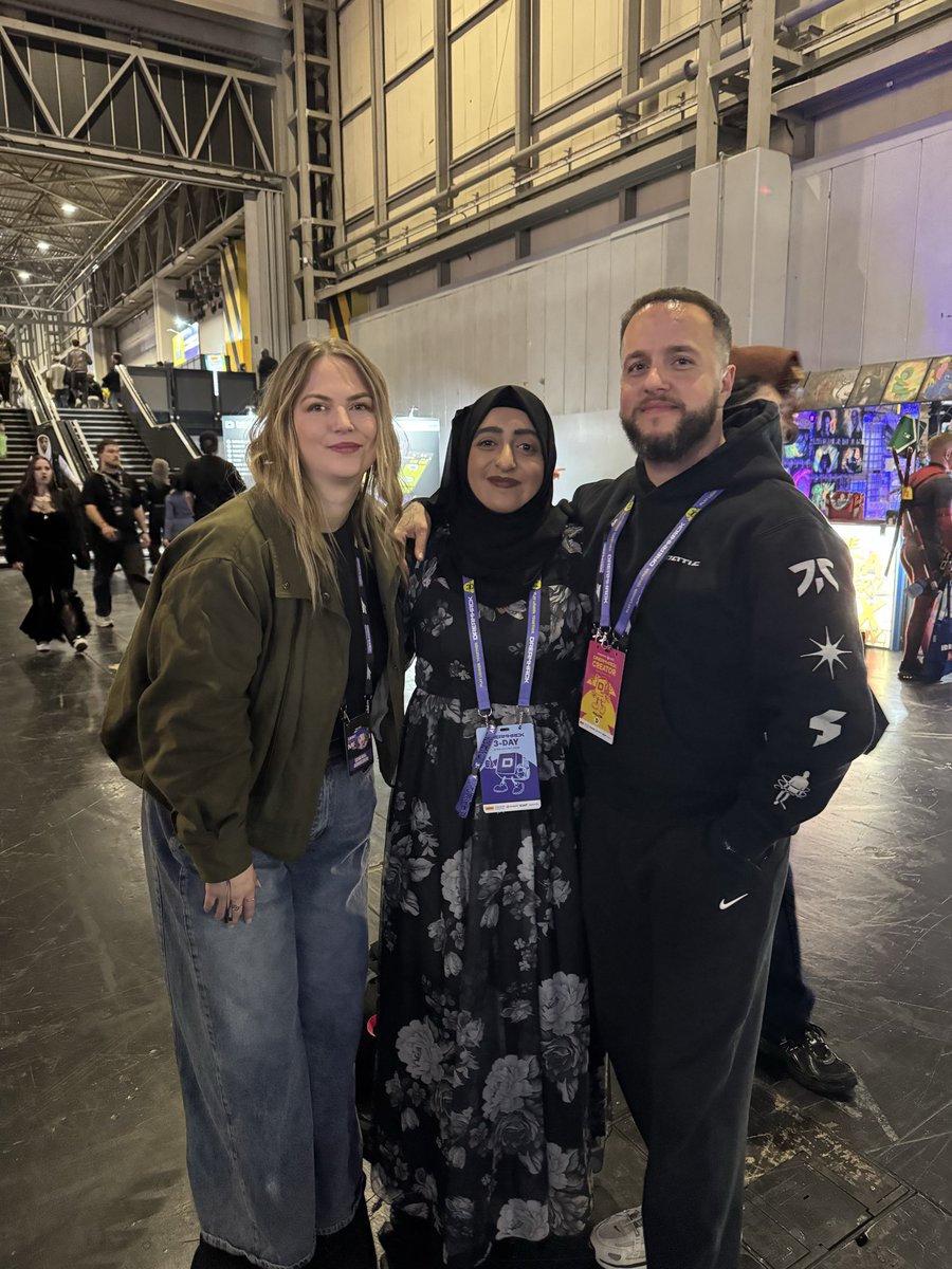 Anisa 🌸 tweet media