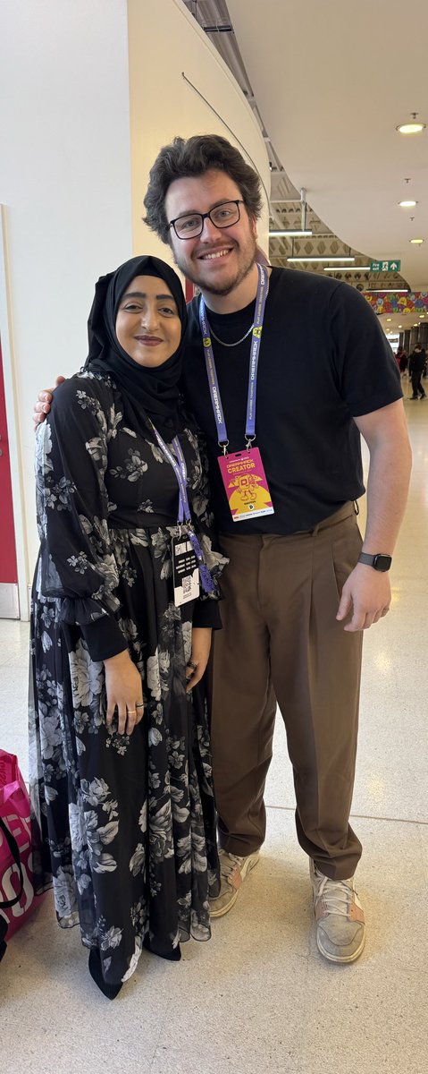 Anisa 🌸 tweet media