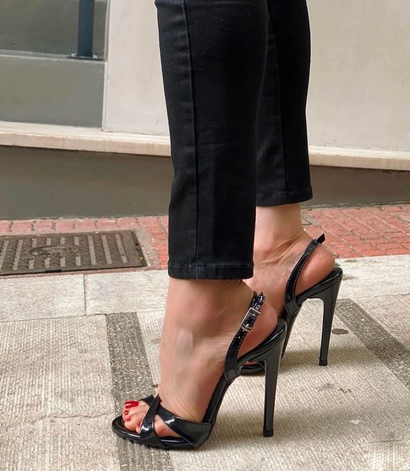 TO Shoe Guy 🇨🇦 tweet media