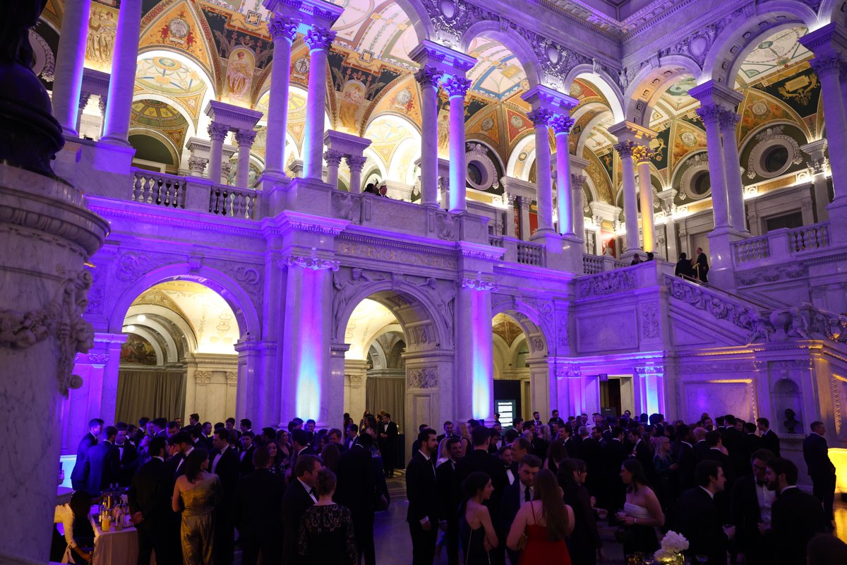 American Moment tweet media