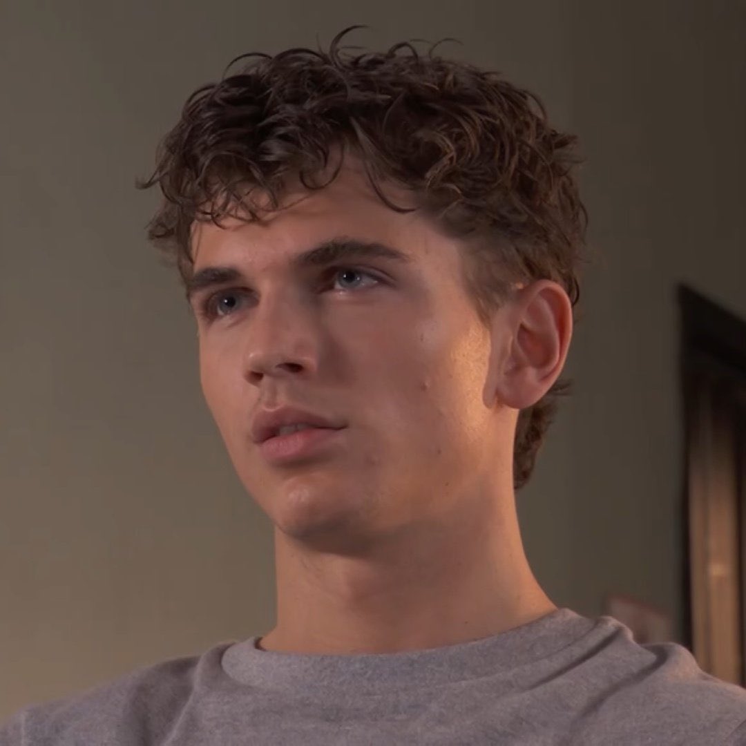 Hayray_forever98 tweet media