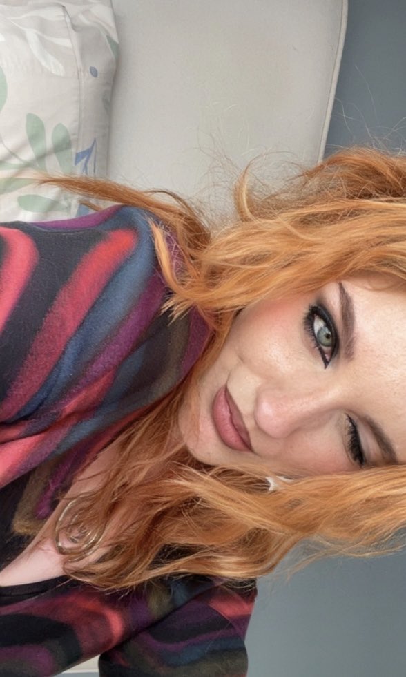 crisas ☆ tweet media