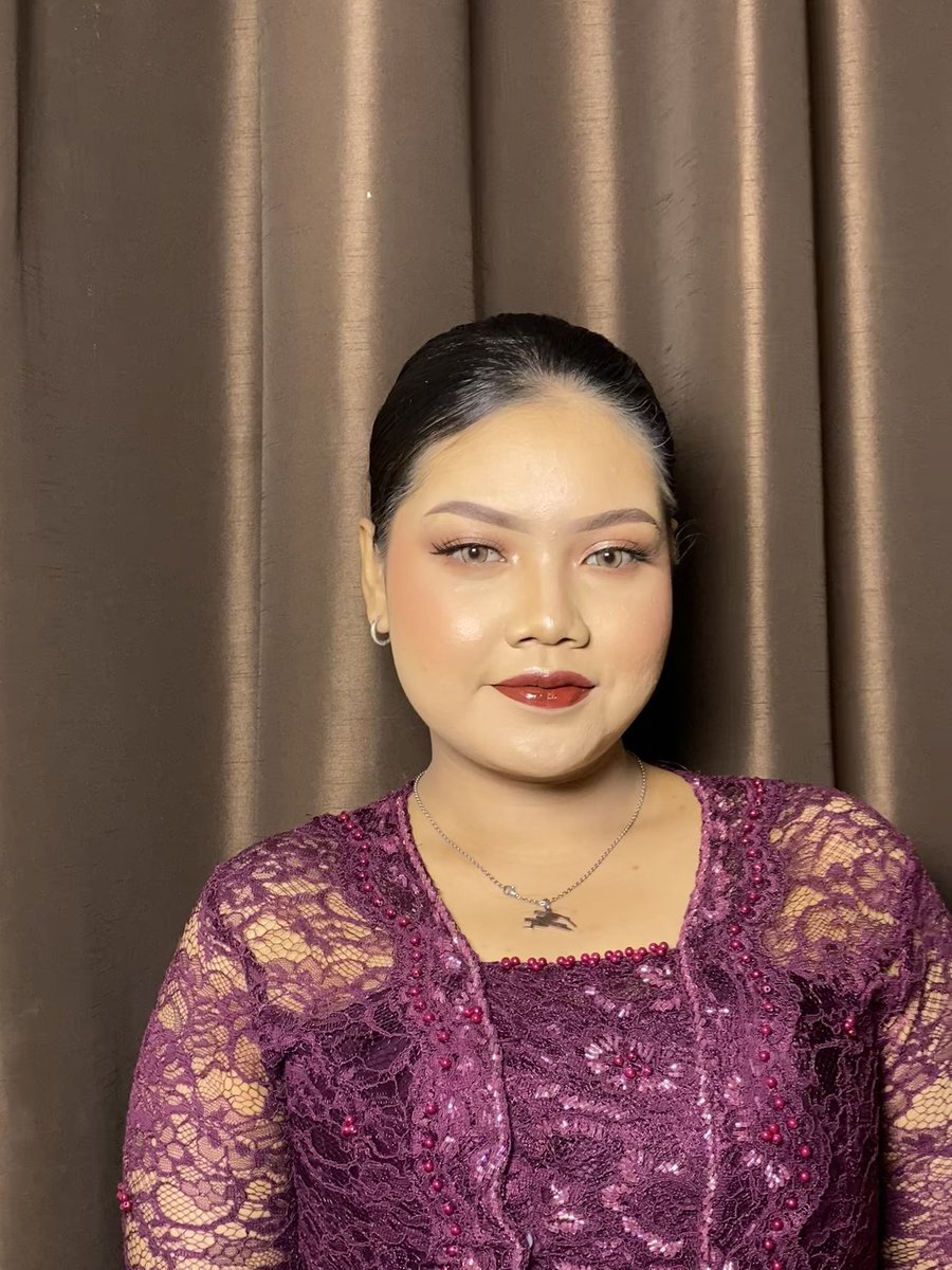 Makeup by @dyangallery_ MUA tweet media