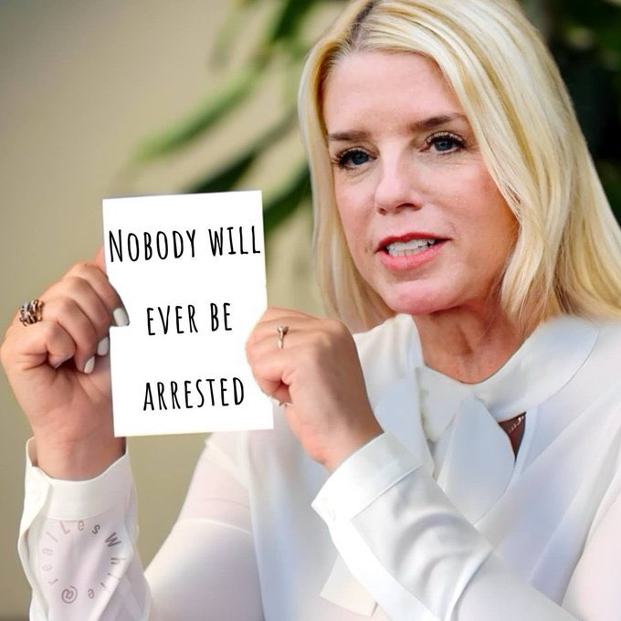 Liquidlaugh tweet media