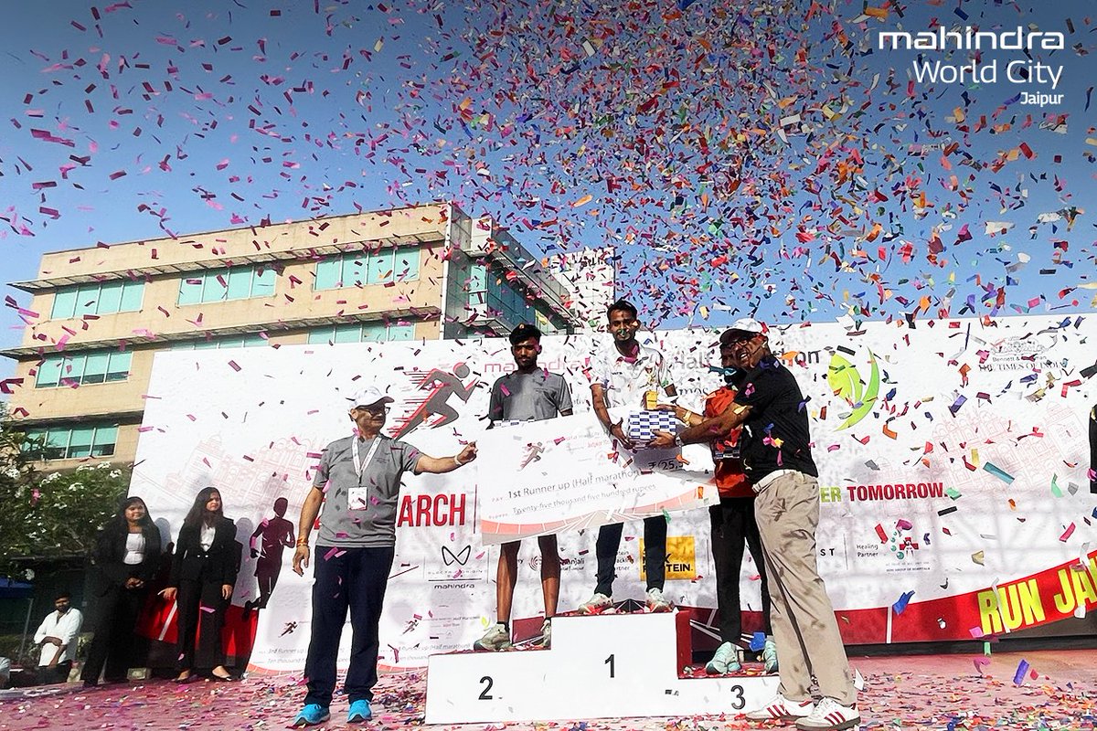 Mahindra World City tweet media