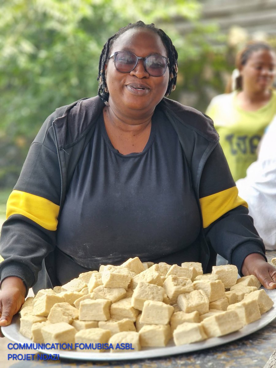 L’autonomisation: Plus qu’une mission, une vocation 

​Chez Fomubisa ASBL, nous croyons que servir les autres est le plus beau chemin vers la liberté. Notre engagement pour l’autonomisation des femmes vise à donner à chacune les outils nécessaires pour prendre son destin en main.