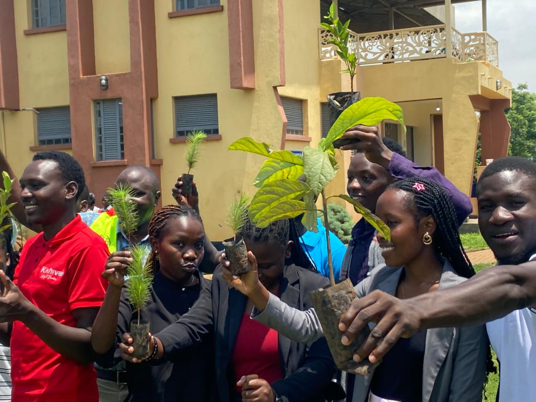 Nduhuura Jonan tweet media