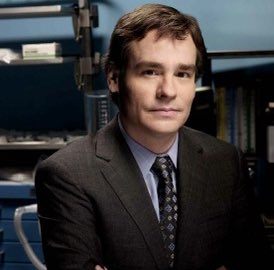 strawbsizzy's tweet image. why does he look like a john doe facial reconstruction in some of these stock images