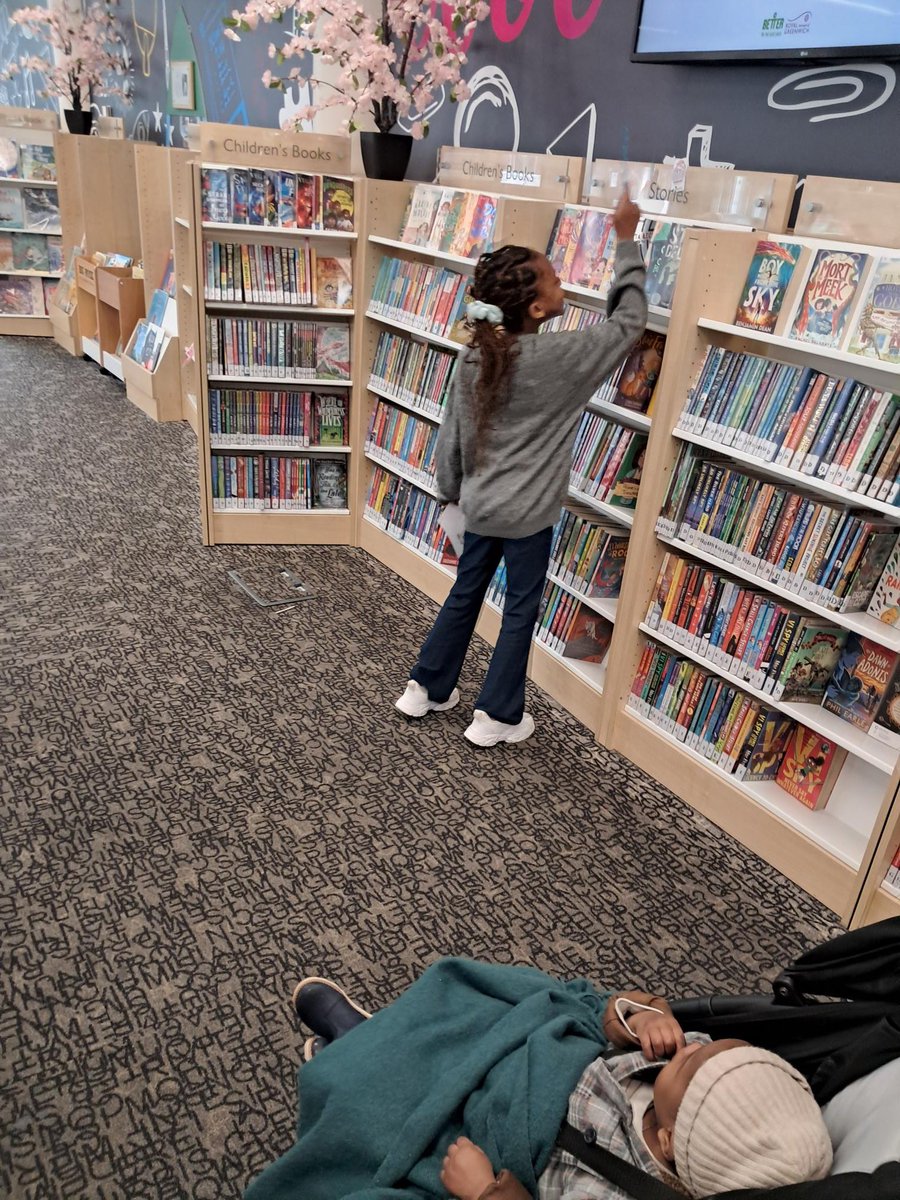 Woolwich Centre Library tweet media