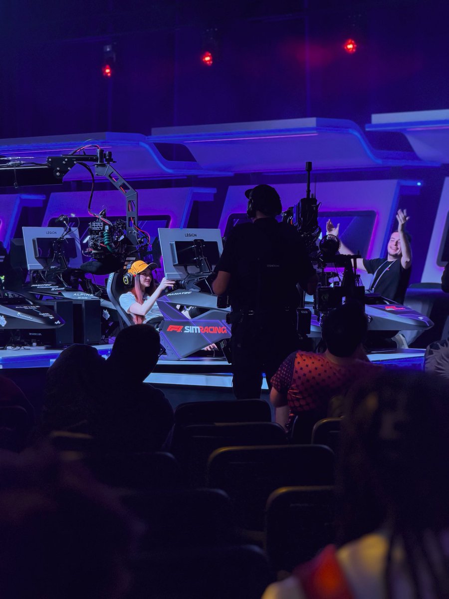 Alex Vega tweet media