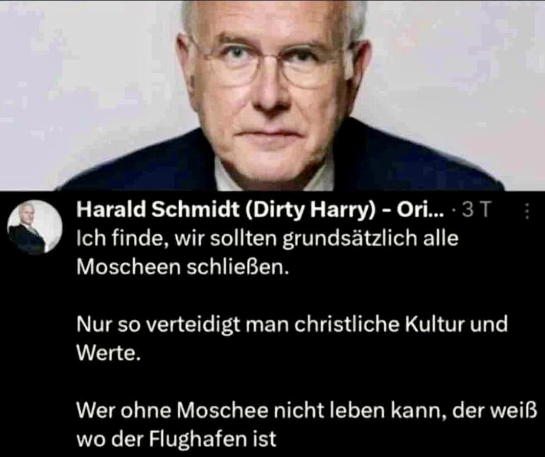 Lola Free tweet media