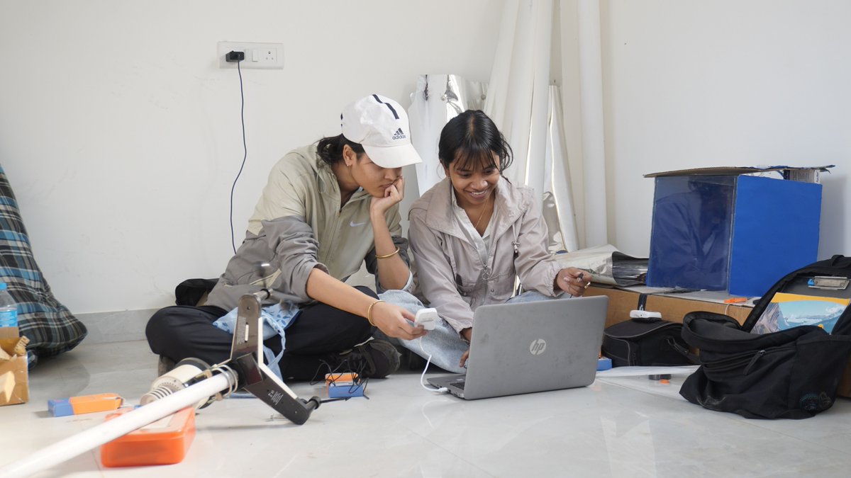 MEERsrm's tweet image. Our team in India deployed and calibrated sensors in homes to capture real indoor temperatures — supporting research on how residents are affected by extreme heat and how MEER’s climate adaptation measures can reduce temperatures.

#climatechange #climateadaptation #extermeheat