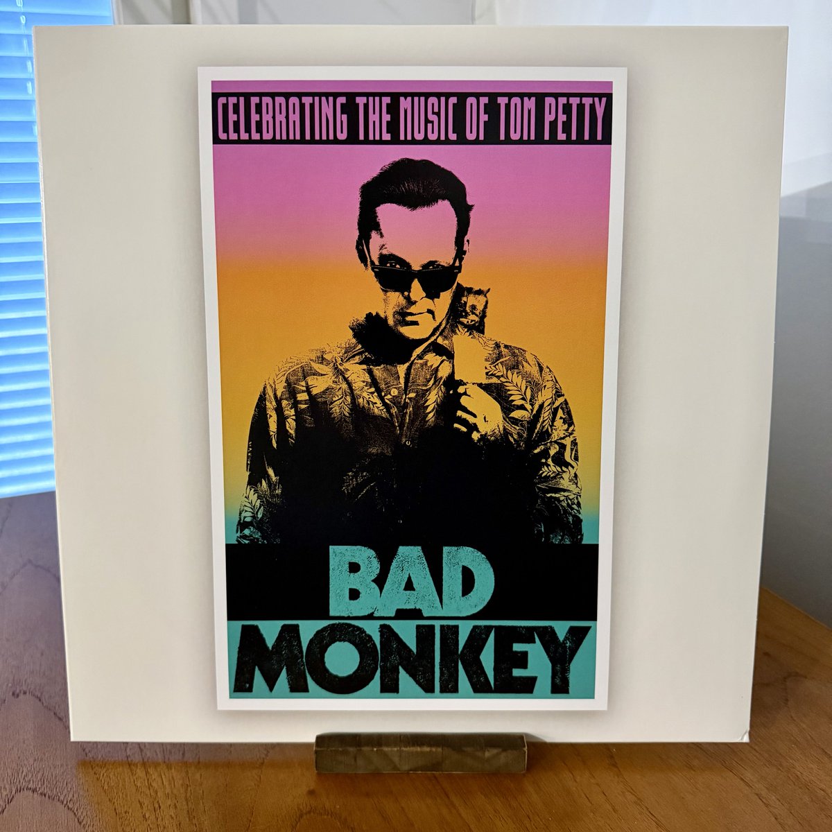 jussiertio's tweet image. 🎶"In a world that keeps on pushing me around / But I'll stand my ground, and I won't back down"🎵

Bad Monkey (Original Soundtrack from the AppleTV+ Series - Celebrating the Music of Tom Petty)

(2025 US, @MondoNews Release)

#variousartists #soundtrack #TomPetty #nowspinning