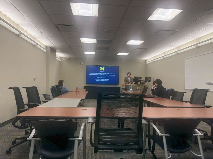 GarmireLab's tweet photo. Congratulations to Dr. Tay for successfully defending his PhD on March 27th! 🎓Tay has been working on drug repurposing and women's health with dissertation titled: Precision Medicine with Single-Cell and Spatial Transcriptomics: Applications to Preeclampsia
@GarmireGroup https://t.co/I0wGLQUlZQ